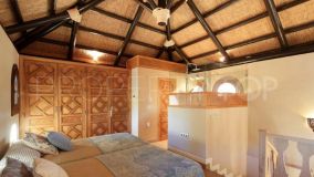 Villa con 3 dormitorios en venta en Benahavis
