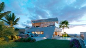 Contemporary House ready to move in- beachside and sea views!