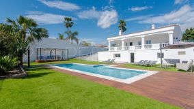 Villa en venta en Marbella Este, 1.290.000 €