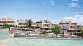 Atico duplex con 4 dormitorios en venta en Marbella Este