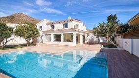 Villa en venta en Benalmadena, 998.000 €