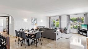5 bedrooms villa in Elviria for sale