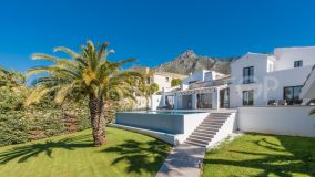 Villa en venta en Marbella Club Hills, Benahavis