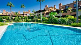For sale penthouse in Guadalmina Baja with 3 bedrooms
