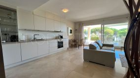 Buy apartment in Cabopino
