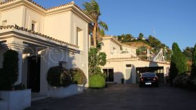 Buy 5 bedrooms villa in Los Altos de los Monteros