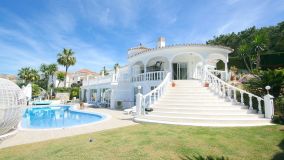 For sale villa in Elviria with 5 bedrooms