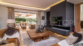 Buy villa in Benahavis with 7 bedrooms