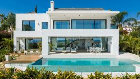 Villa for sale in El Paraiso, 4,900,000 €