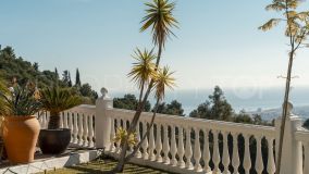 Villa de 5 dormitorios en venta en Mijas