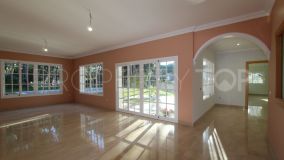 4 bedrooms villa in Hacienda las Chapas for sale