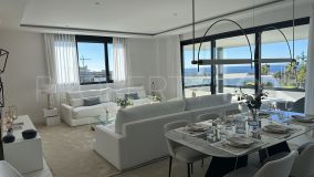 Buy apartment in Marbella East with 4 bedrooms