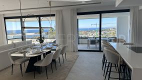 Buy apartment in Marbella East with 4 bedrooms