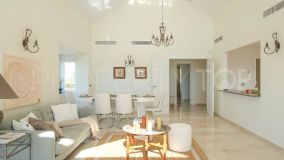 Villa en venta con 4 dormitorios en Sierrezuela