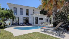 Villa for sale in Marbella - Puerto Banus, 1,499,999 €