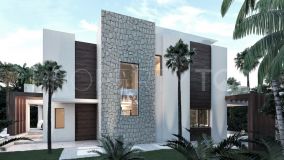 Buy 4 bedrooms villa in Marbella East