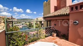 For sale penthouse with 3 bedrooms in Marina de Sotogrande
