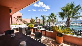 For sale penthouse with 3 bedrooms in Marina de Sotogrande
