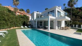 Villa for sale in Monte Halcones