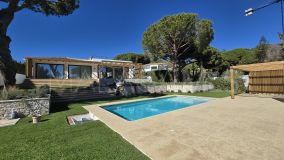 Villa for sale in Elviria, Marbella Est