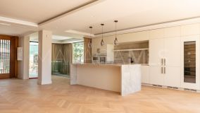 Villa for sale in Elviria, Marbella Est