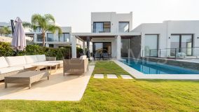 Semi Detached Villa for sale in Cabopino, Marbella East
