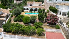 Villa for sale in Torremuelle, Benalmadena