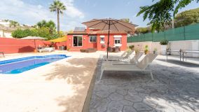 Villa zu verkaufen in Nueva Andalucia, Marbella
