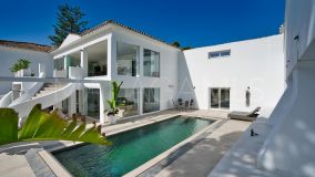 Villa for sale in Atalaya Hills, Benahavis