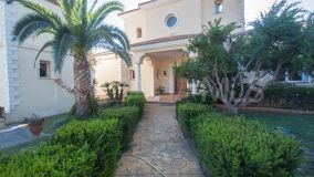 Finca for sale in Estepona