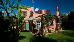 Finca en venta en Estepona