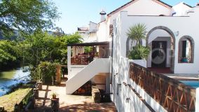 Estacion de Cortes, finca con 9 dormitorios en venta