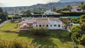 Finca en venta en Estepona