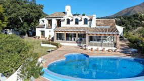 Finca for sale in Casares