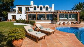 Finca for sale in Casares