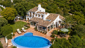 Finca for sale in Casares