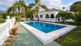 Finca en venta en Estepona