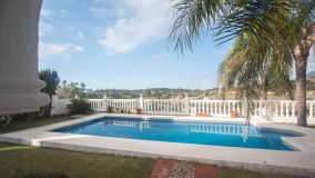 Finca for sale in Estepona