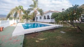 Finca for sale in Estepona