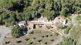 Finca for sale in Casares