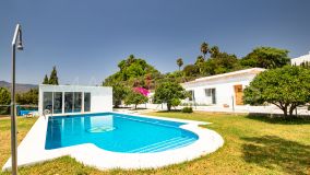 Finca en venta en Estepona