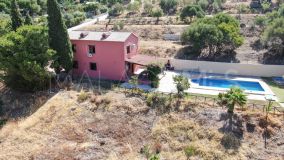 Finca en venta en Estepona