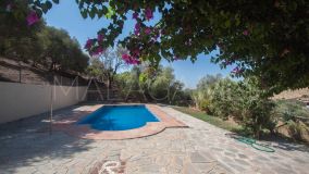 Finca en venta en Estepona