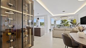 Lägenhet for sale in Altos de La Quinta, Benahavis