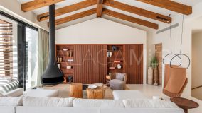 Villa for sale in Los Naranjos Golf, Nueva Andalucia