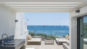 Luxury Frontline Beach Townhouse with Spectacular Views