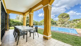 Villa for sale in El Rosario, Marbella Est