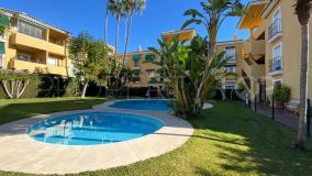 Buy apartment in Guadalmina Baja