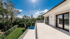 Villa en venta en Los Naranjos, Nueva Andalucia