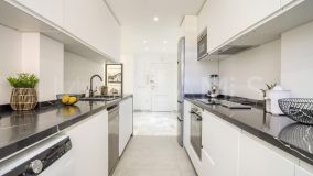 Apartamento en venta en Nueva Andalucia, Marbella